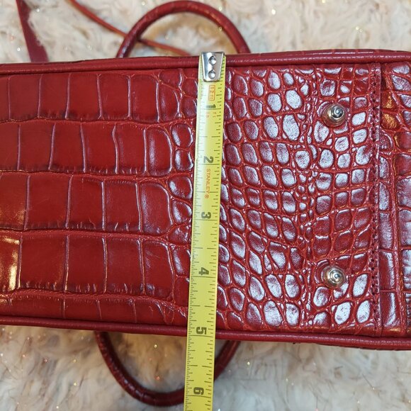 Brighton | Bags | Brighton Vintage Croc Leather Red Shoulder  Preowned Brighton Croc Embossed Leather Red Crossbody Hand Bag Purse